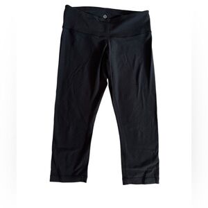 LULULEMON REVERSIBLE WUNDER UNDER LEGGINGS BLACK SIZE 8 CROP